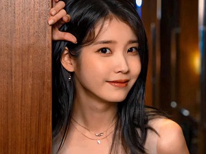 Cặp đôi IU - Lee Jong Suk có những nỗi sợ kỳ lạ: Người không thích nghe điện thoại, người lại sợ đám đông